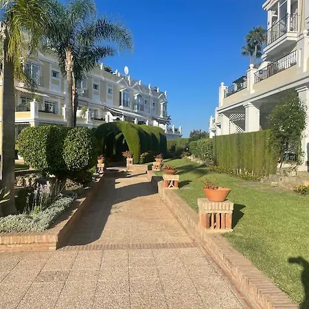 Apartment Stunning & Ultra 3 Bed, Walk Everywhere!